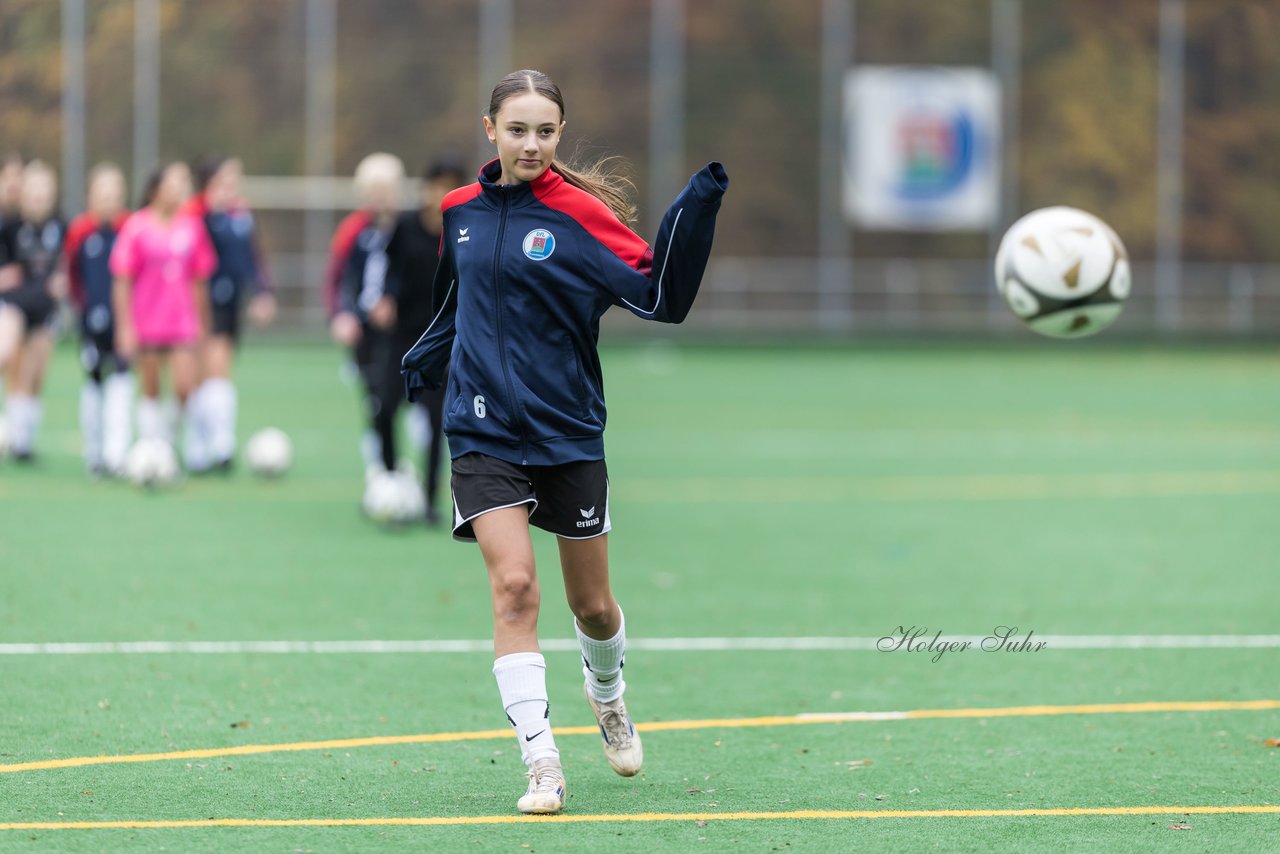 Bild 67 - wCJ VfL Pinneberg - Eimsbuettler TV : Ergebnis: 0:3
